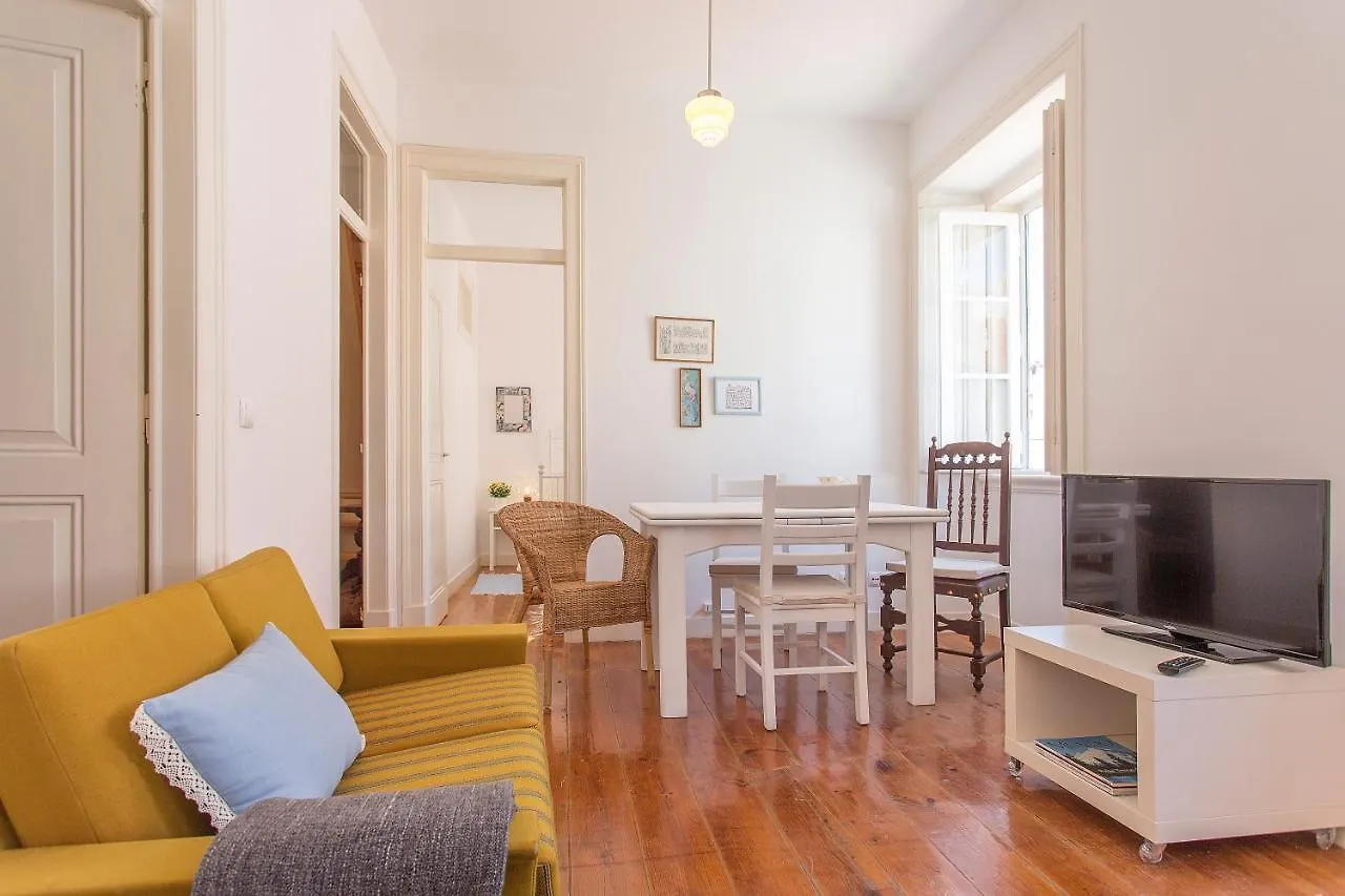 Spacious Alfama Duplex, By Timecooler Lisbon