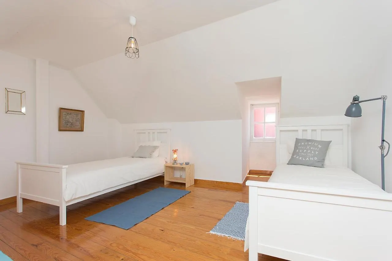 Spacious Alfama Duplex, By Timecooler Lisbon