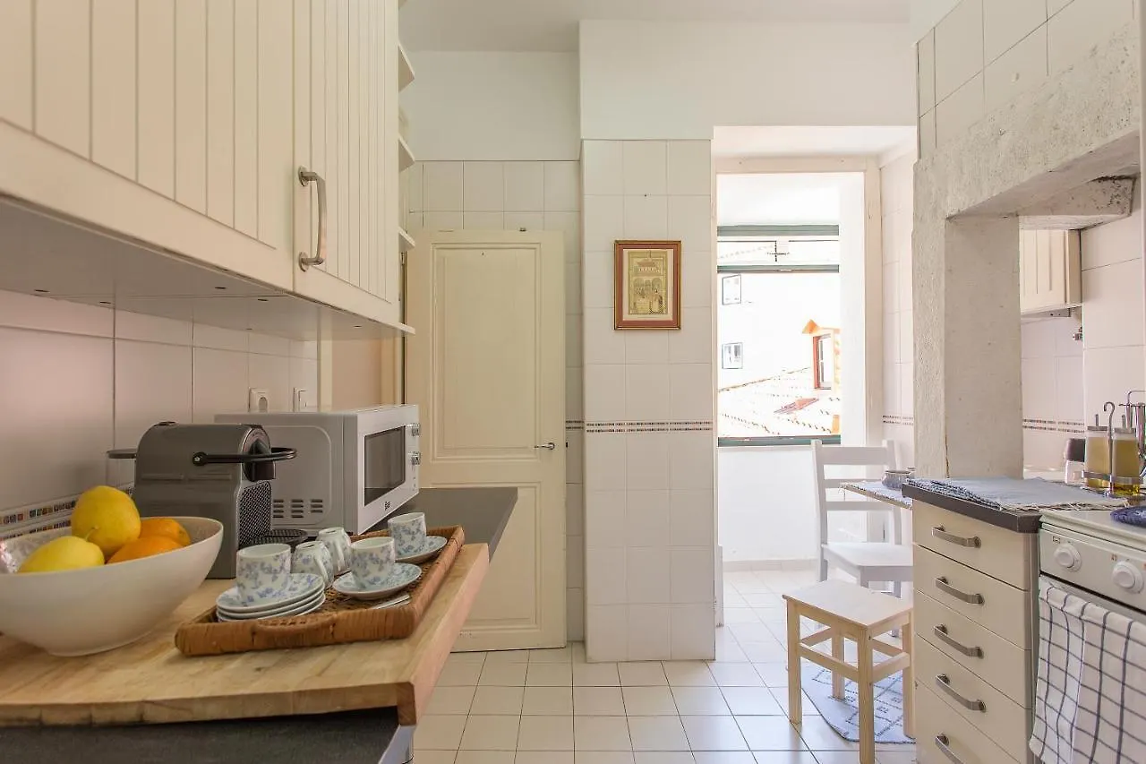 Spacious Alfama Duplex, By Timecooler Lisbon 0*,